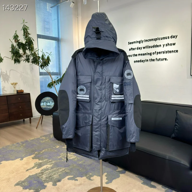 Canada Goose S-2XL 26yr55 (11)